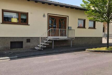 Haus Heusweiler - 7 Zimmer, 160 m&sup2;, 274.000&euro; | Angebot:26985415