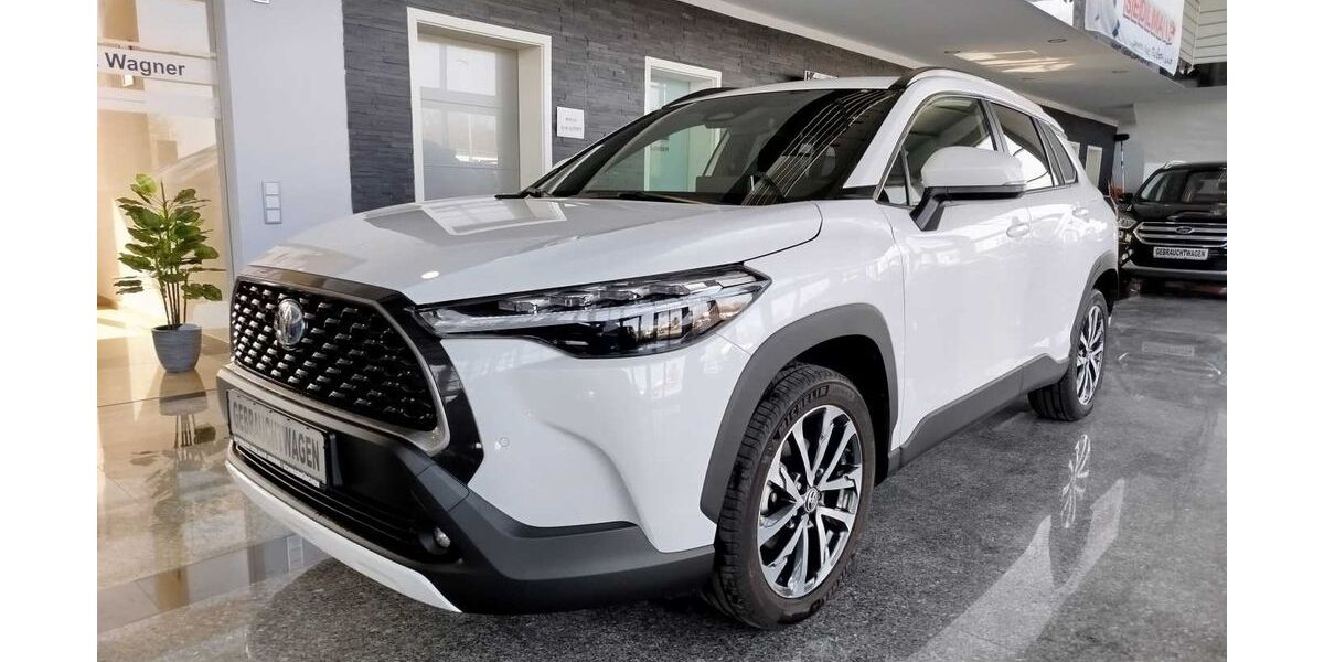 Toyota Corolla Cross 26.500 km 29.970 &euro; Schwabmünchen 86830