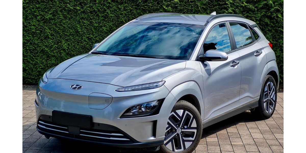 Hyundai KONA 21.000 km 18.400 &euro; Bad Lippspringe 33175