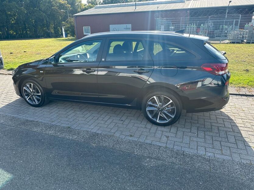 Hyundai i30 62.024 km 20.500 € Rheine 48432