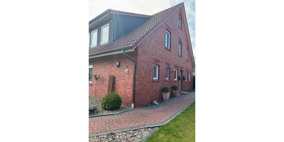 Dachgeschoßwohnung Westerholt - 3 Zimmer, 65 m&sup2;, 850&euro; | Angebot:25268084