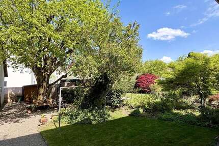 Haus Kirchzarten - 11 Zimmer, 288 m&sup2;, 1.100.000&euro; | Angebot:26171456