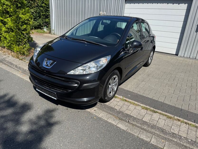 Peugeot 207 142.000 km 2.300 € Münster 48157