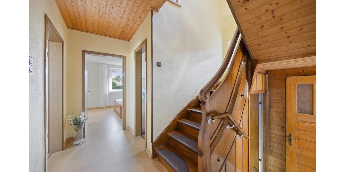 Gepflegtes Einfamilienhaus mit großem Garten 5 zimmer