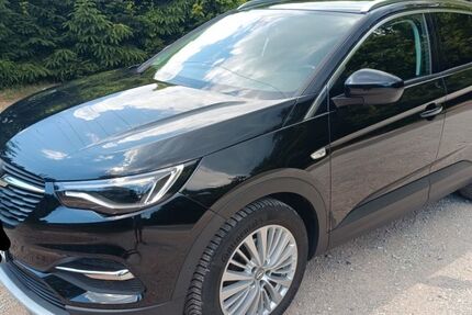 Opel Grandland (X) 137.000 km 13.900 &euro; Herbrechtingen 89542