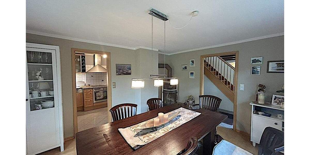 Einfamilienhaus Horst (Holstein) - 7 Zimmer, 216 m&sup2;, 670.000&euro; | Angebot:25726891