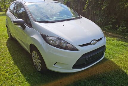 Ford Fiesta 213.400 km 1.900 &euro; Kastellaun 56288