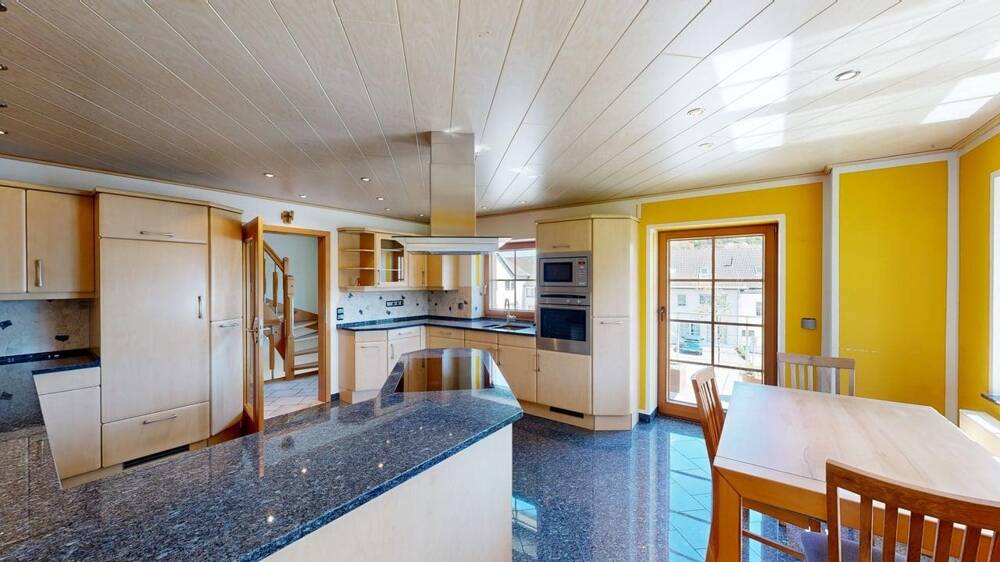 Mehrfamilienhaus, Wohnhaus Dahlem - 8 Zimmer, 218 m&sup2;, 369.000&euro; | Angebot:26512735