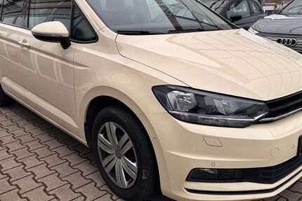 VW Touran 98.542 km 23.999 &euro; Zirndorf 90513