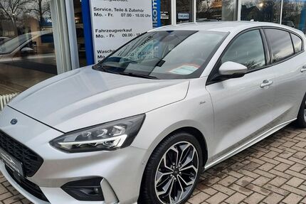Ford Focus 45.000 km 16.990 &euro; Bernburg 06406