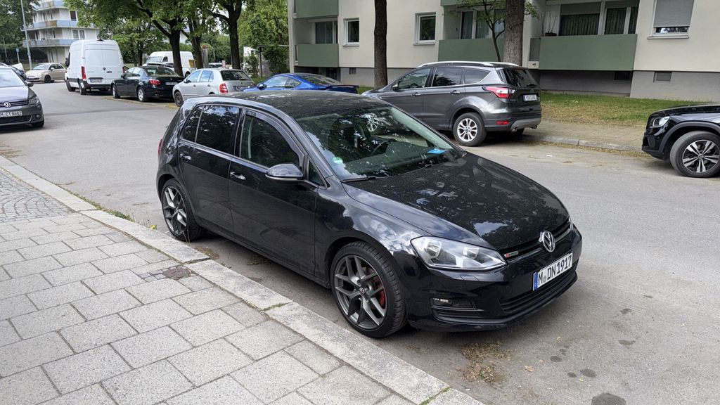 VW Golf 163.000 km 9.000 &euro; München 80939