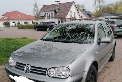 VW Golf 125.674 km 1.500 &euro; Wismar 23966