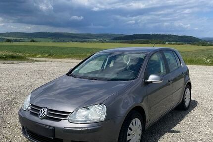 VW Golf 211.000 km 2.700 &euro; Dransfeld 37127