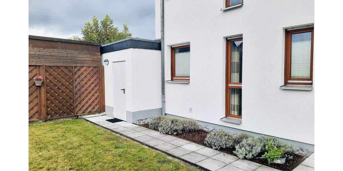 Etagenwohnung Oerlinghausen Lipperreihe - 3 Zimmer, 122 m&sup2;, 299.000&euro; | Angebot:25743886