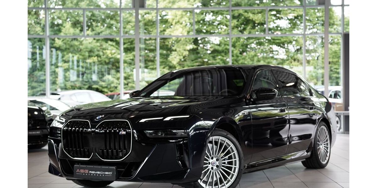 BMW i7 8.900 km 179.900 € Remscheid/NRW 42855