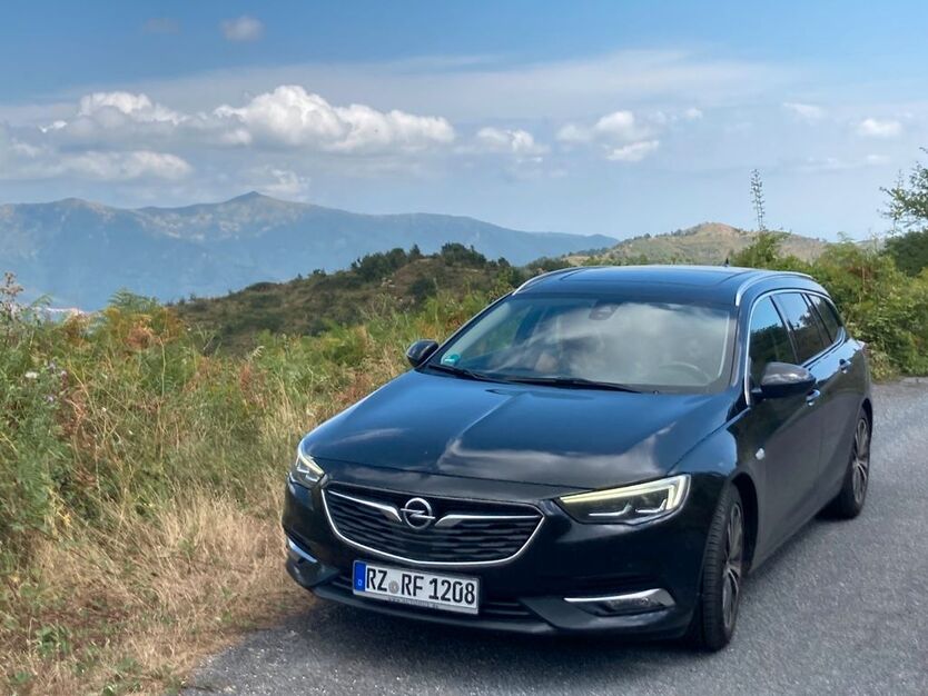 Opel Insignia 199.615 km 11.300 € Linau 22959