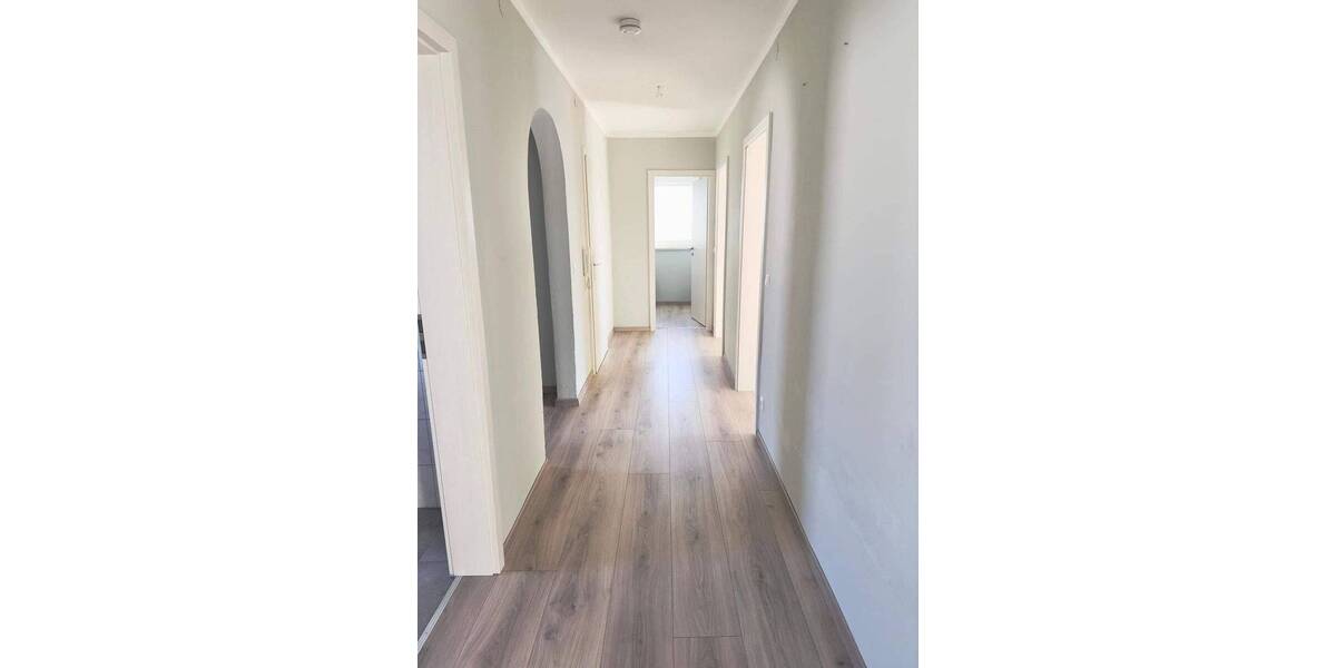 Etagenwohnung Vilsbiburg Reit - 3 Zimmer, 100 m&sup2;, 900&euro; | Angebot:26833508