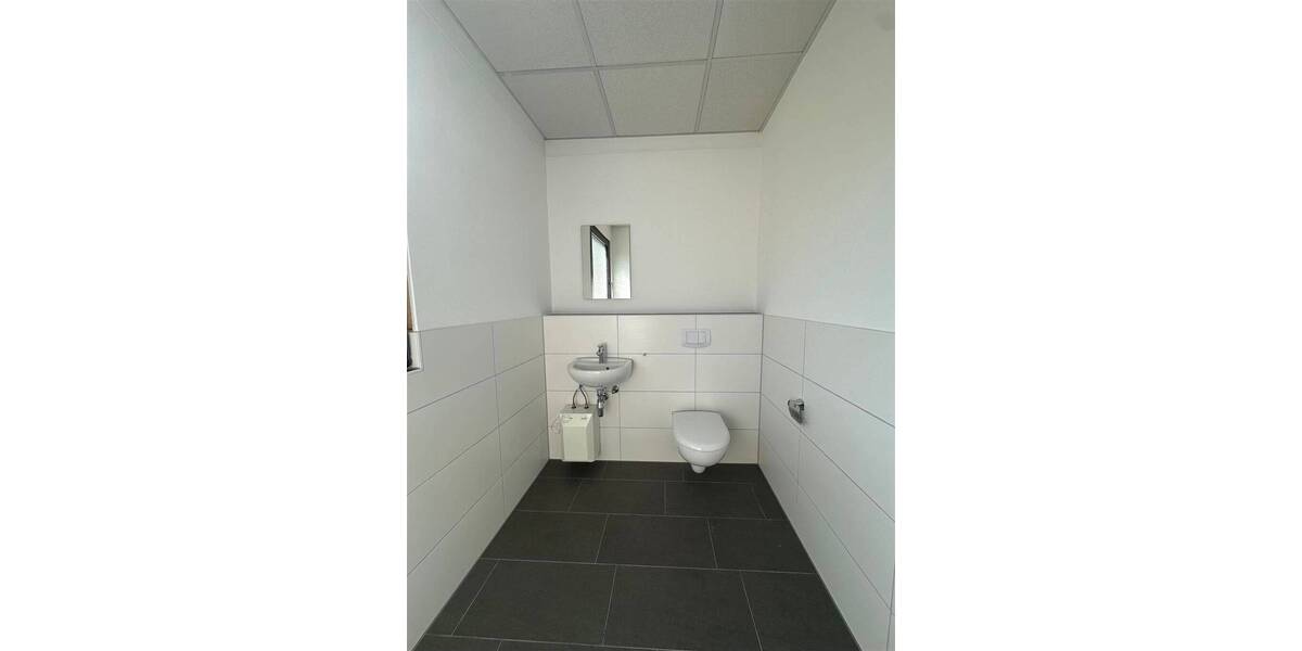 Gewerbeobjekt Leinburg Weißenbrunn - 6 Zimmer, 295 m&sup2;, 1.100&euro; | Angebot:23958257