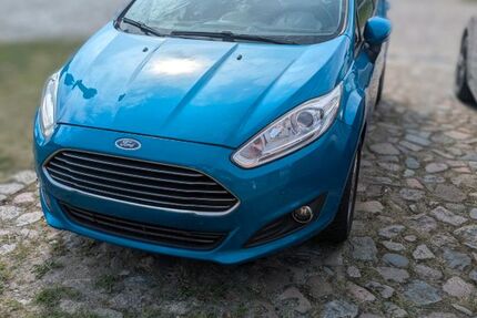 Ford Fiesta 131.000 km 6.400 &euro; Zarrentin 19246