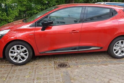 Renault Clio 18.000 km 10.900 &euro; Berlin 12351