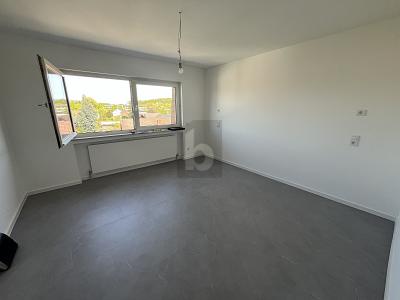 KERNSANIERT MIT VIEL LICHT UND FERNBLICK - Dachgeschoßwohnung Lollar | Angebot:26373660