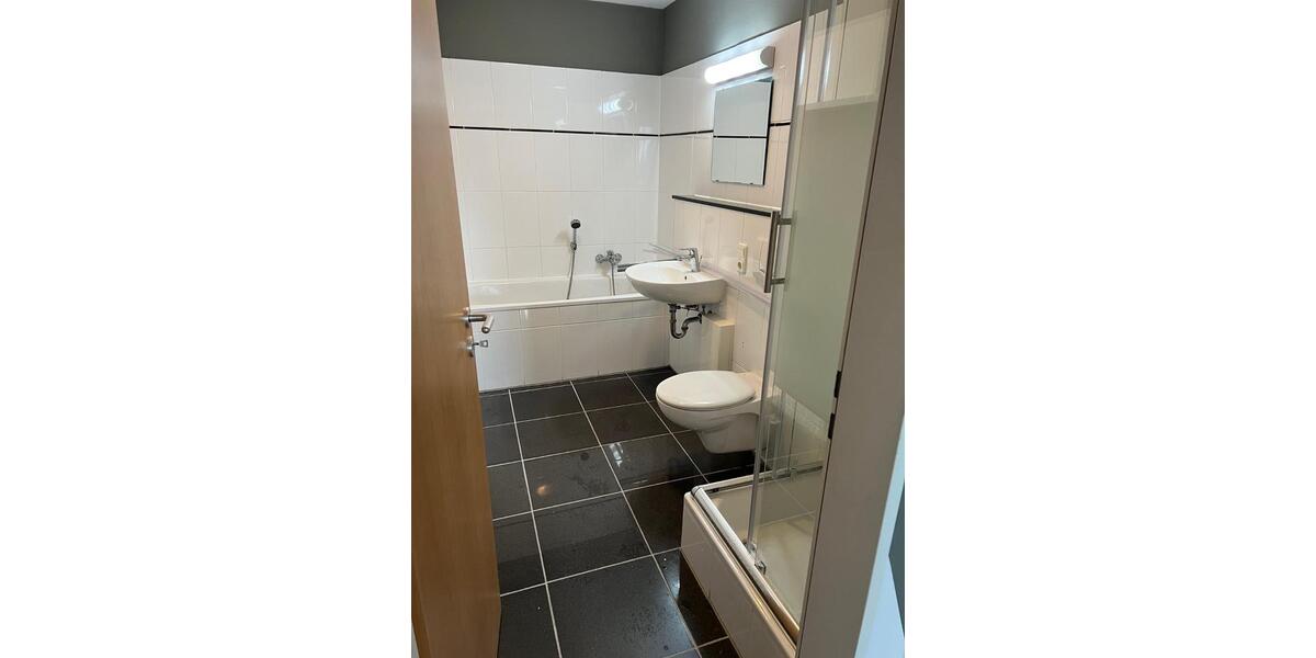 Dachgeschoßwohnung Rösrath - 2 Zimmer, 51 m&sup2;, 640&euro; | Angebot:25567743