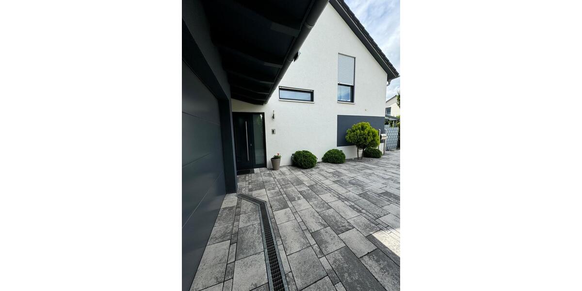 Doppelhaushälfte Brackenheim - 4.5 Zimmer, 145 m&sup2;, 740.000&euro; | Angebot:26074032