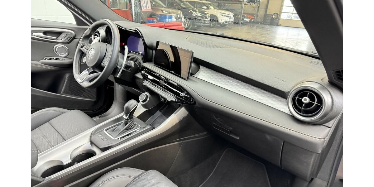 Alfa Romeo Tonale 1.6 VGT-D Veloce ACC LED Car Play 22.500 km 27.890 &euro; Lich 35423