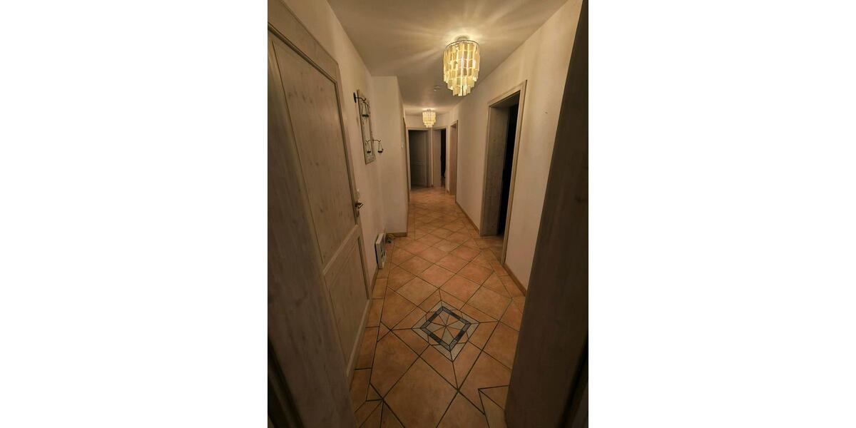 Erdgeschoßwohnung Söchtenau - 4 Zimmer, 107 m&sup2;, 550.000&euro; | Angebot:26940646