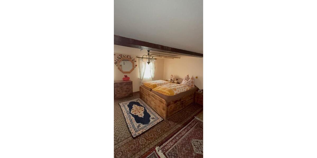 LAGER, LAGER, LAGER… BAUERNHAUS MIT SCHEUNE MIETEN ODER KAUFEN 5 zimmer