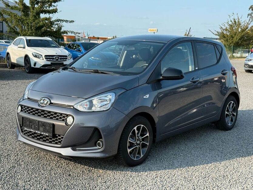 i10