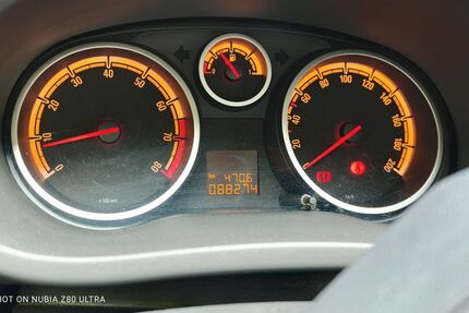 Opel Corsa 88.300 km 4.900 &euro; Schleusingen 98553