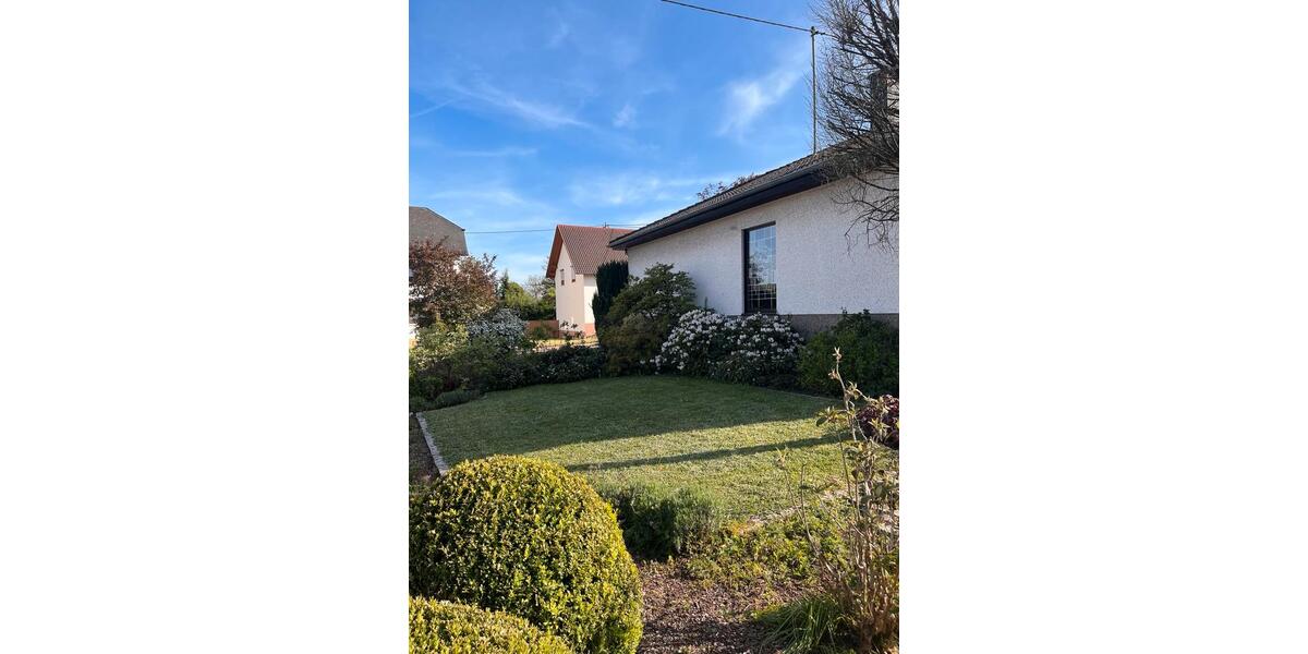Bungalow Wadern - 6 Zimmer, 180 m&sup2;, 375.000&euro; | Angebot:25945080