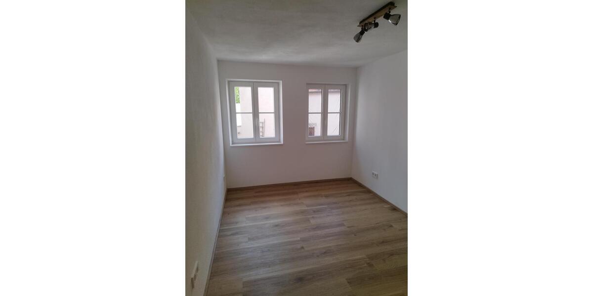 Etagenwohnung Nördlingen - 3 Zimmer, 85 m&sup2;, 1.040&euro; | Angebot:26320603