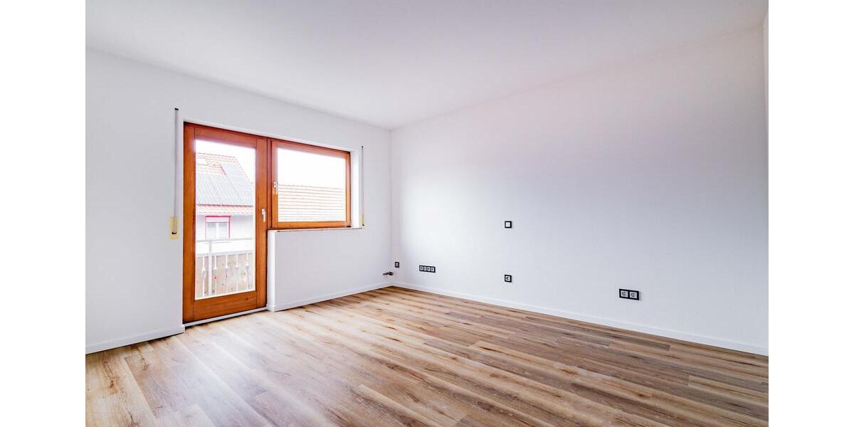 SOFORTBEZUG – 4-Zimmer-Wohnung mit 140 m² und Kachelofen 4 zimmer