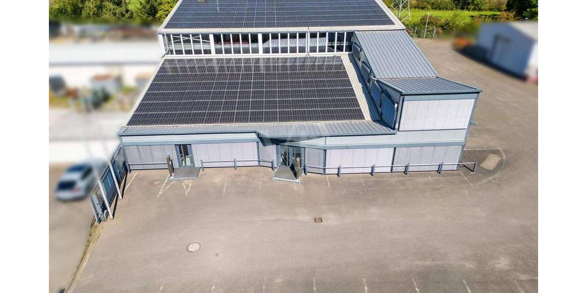 Moderne und vielseitig Gewerbefläche - perfekt für Lager, Produktion oder Büronutzung. zimmer