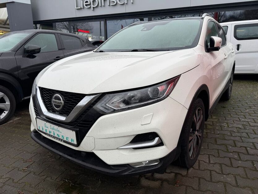 Nissan Qashqai 95.000 km 15.990 € Oldenburg 26125