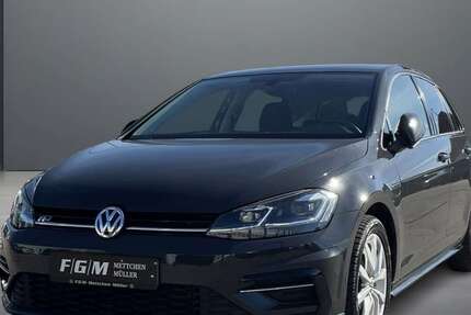 VW Golf 90.300 km 17.390 € Berlin 13156