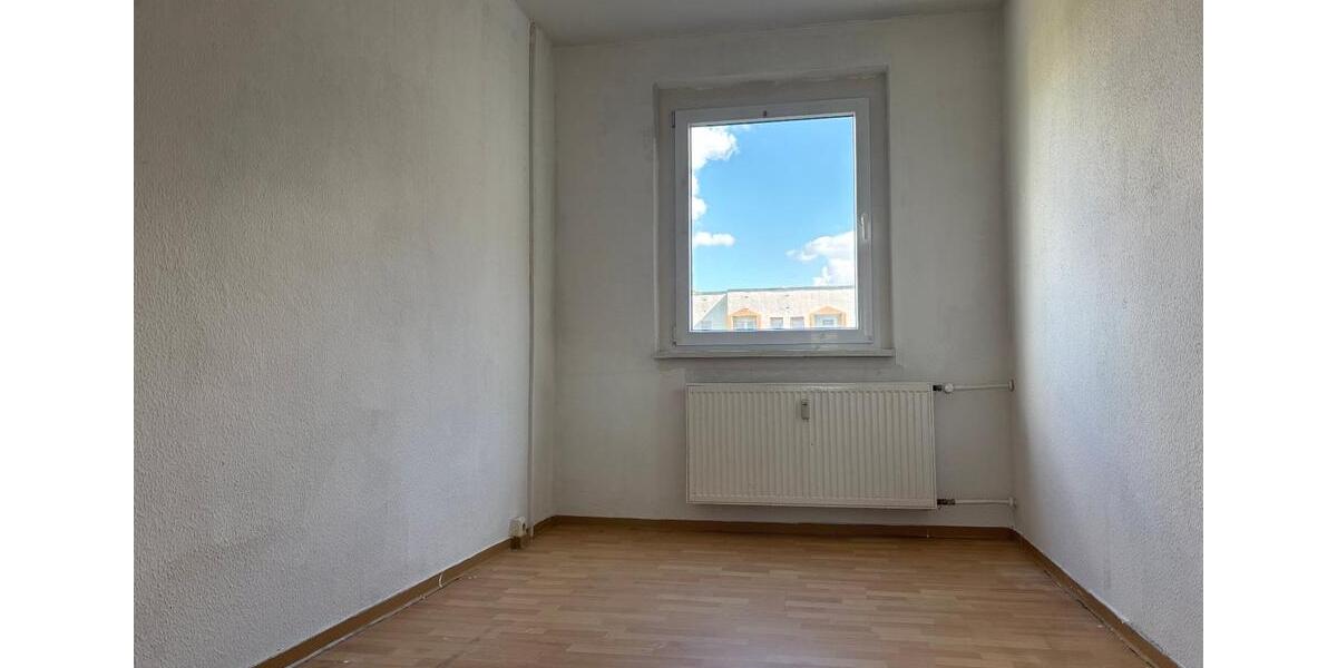 Etagenwohnung Pasewalk - 4 Zimmer, 87 m&sup2;, 435&euro; | Angebot:25570526
