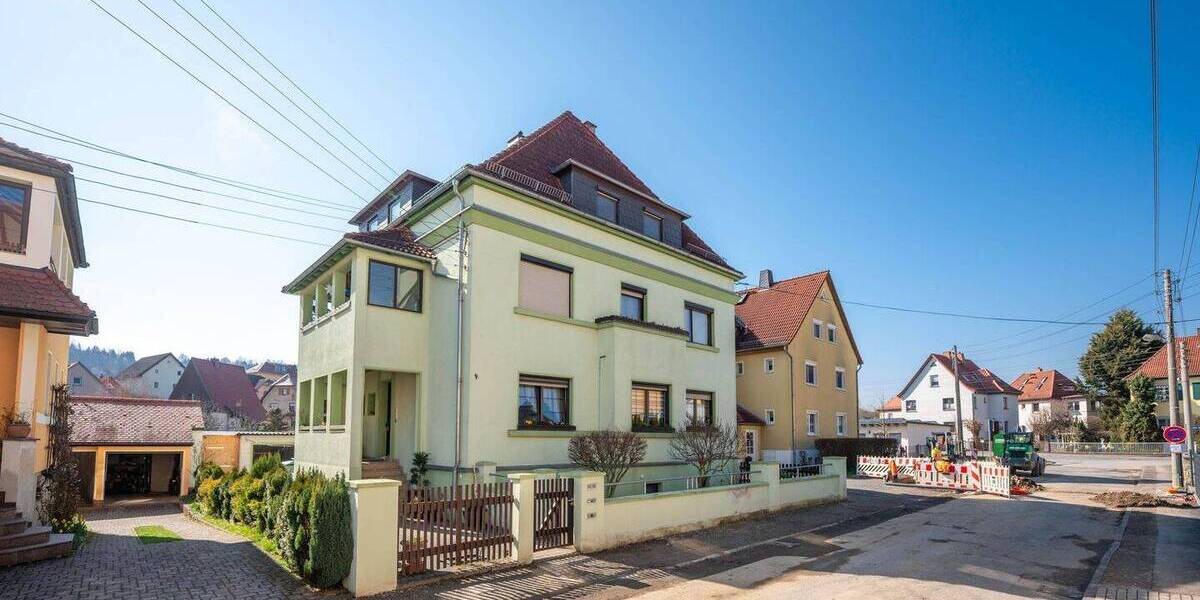 Etagenwohnung Rudolstadt Cumbach - 3 Zimmer, 89 m&sup2;, 160.000&euro; | Angebot:25929531