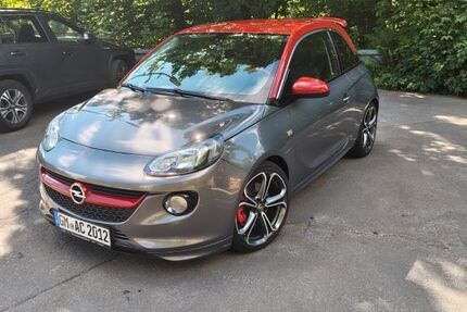 Opel Adam 128.000 km 8.300 &euro; Gummersbach 51645