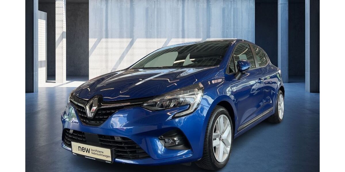 Renault Clio 23.267 km 12.490 &euro; München 81827