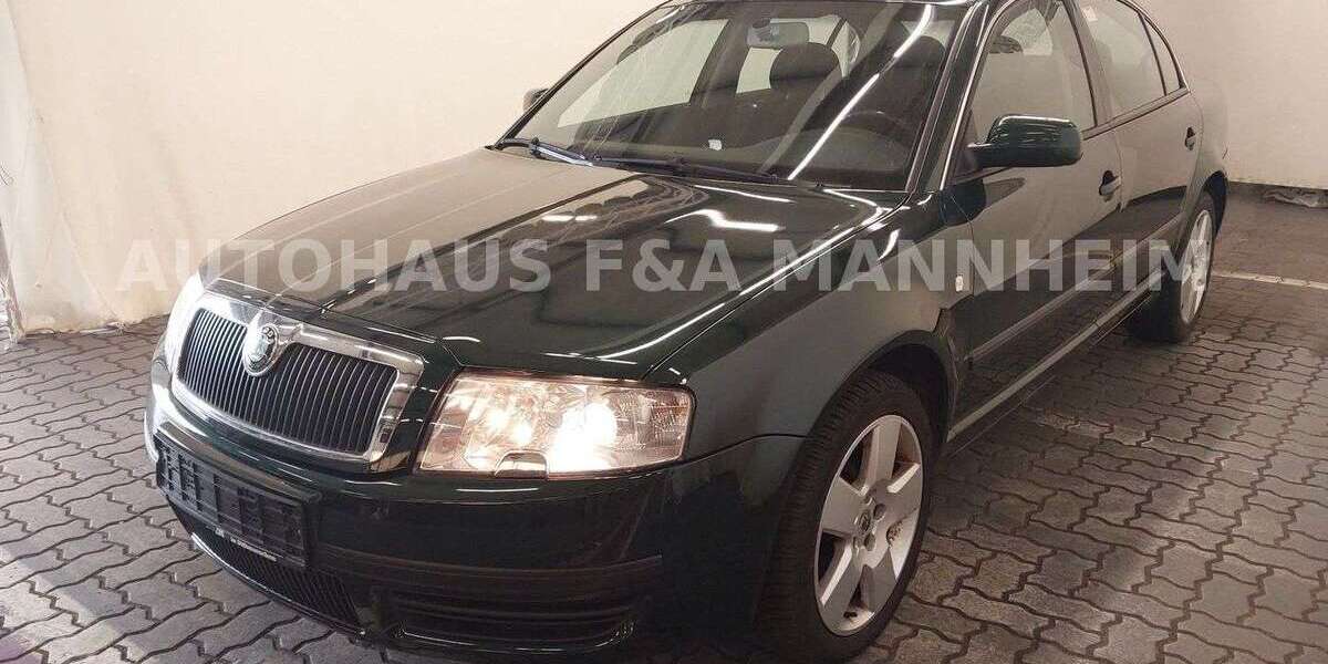 Skoda Superb 168.000 km 4.990 &euro; Mannheim 68165