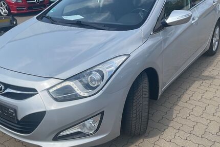 Hyundai i40 146.300 km 5.490 &euro; Hamburg 21107