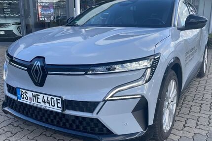 Renault Megane 10.564 km 33.990 &euro; Braunschweig 38124