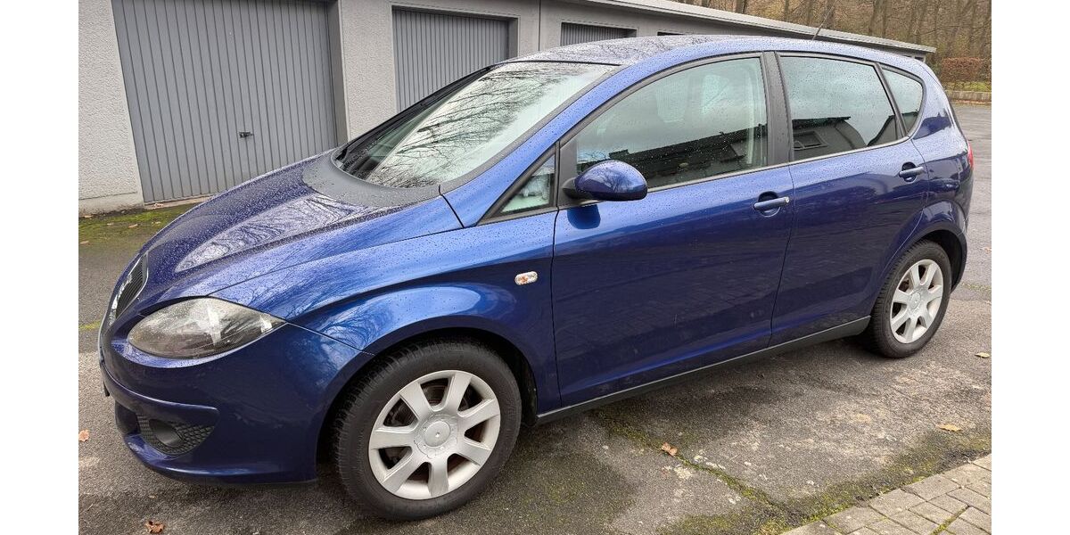 Seat Altea 161.000 km 2.749 &euro; Bergkamen 59192