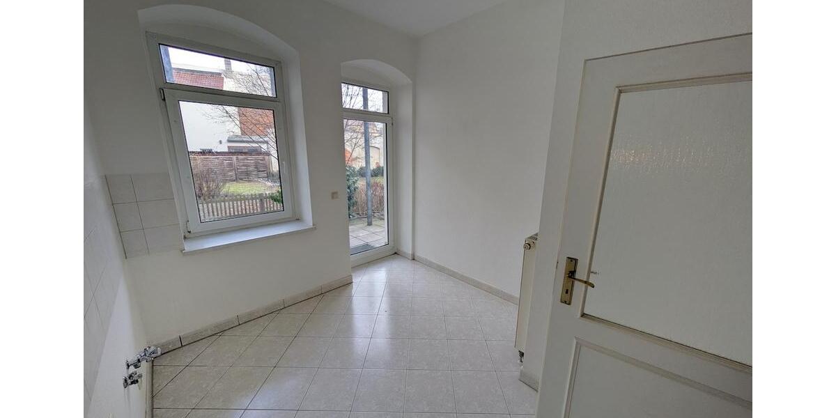 Erdgeschoßwohnung Zwickau - 3 Zimmer, 65 m&sup2;, 400&euro; | Angebot:25000358