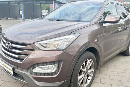 Hyundai SANTA FE 147.000 km 10.799 € Potsdam 14480