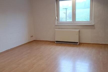 SOFORT: 3 ZKB 1. OG Whg. zu vermieten, Stellplatz + Garten nutz. 3 zimmer