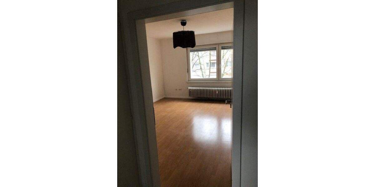 Etagenwohnung Ludwigshafen Mitte - 6 Zimmer, 130 m&sup2;, 1.125&euro; | Angebot:24825864
